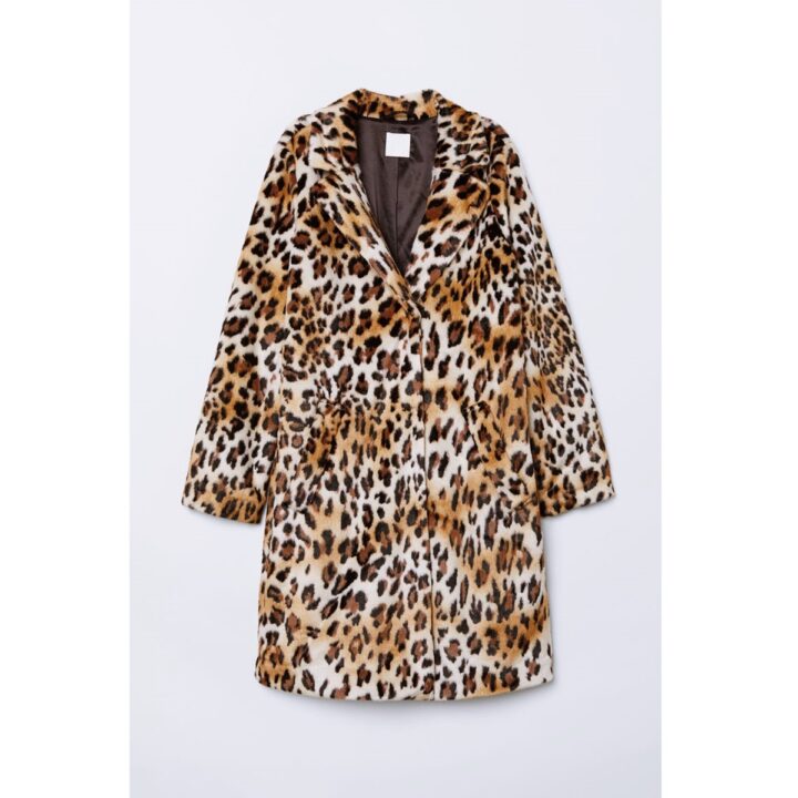 Winter Outfits with a Leopard Print Coat